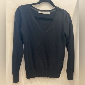 Black Old Navy V neck sweater